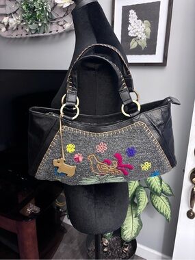 Vintage RADLEY LONDON 
 leather and wool embroidered satchel with gold dog charm
